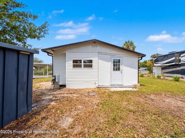 9569 Gray Fox Drive, Weeki Wachee, FL 34613