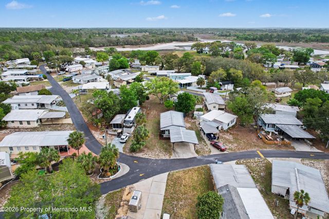 9569 Gray Fox Drive, Weeki Wachee, FL 34613