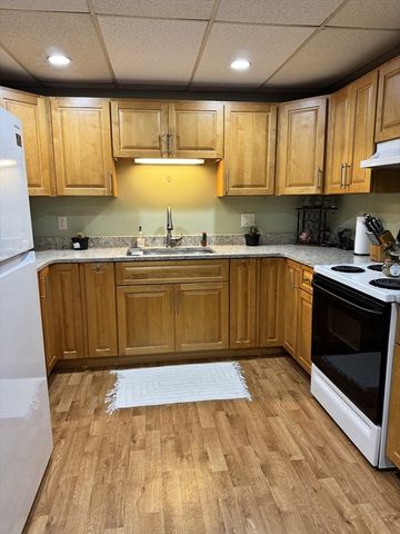 16 Richards Ave 106, North Attleboro, MA 02760