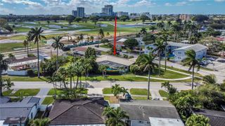 910 N 14th Ct, Hollywood, FL 33020