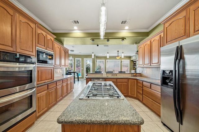 43 Harbor View Drive, Sugar Land, TX 77479