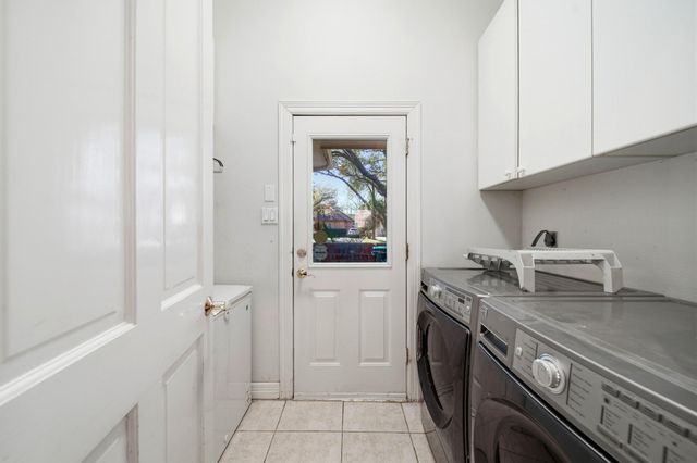 43 Harbor View Drive, Sugar Land, TX 77479