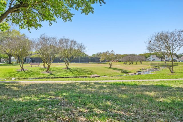 43 Harbor View Drive, Sugar Land, TX 77479