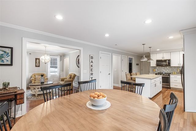 56 Harbor Ridge Lane, Tiverton, RI 02878