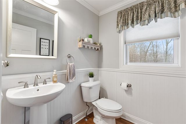 56 Harbor Ridge Lane, Tiverton, RI 02878