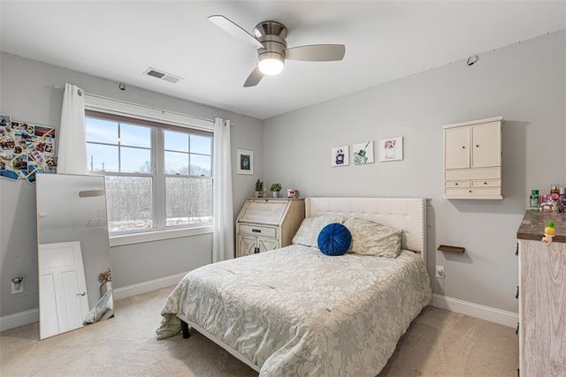 56 Harbor Ridge Lane, Tiverton, RI 02878