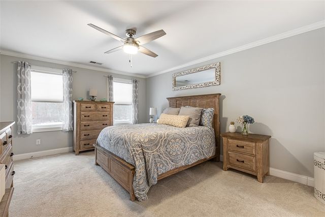 56 Harbor Ridge Lane, Tiverton, RI 02878