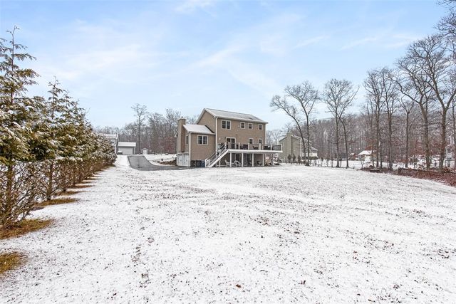 56 Harbor Ridge Lane, Tiverton, RI 02878