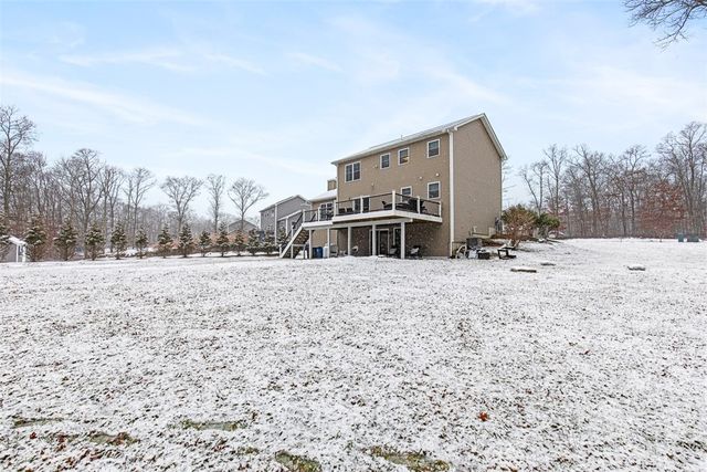 56 Harbor Ridge Lane, Tiverton, RI 02878