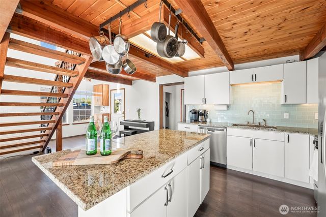 220 E Olympic Drive, Grapeview, WA 98546
