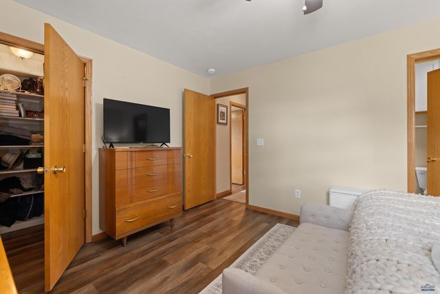 587 STEALTH LN, Box Elder, SD 57719