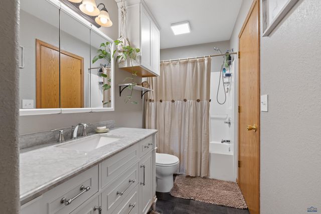587 STEALTH LN, Box Elder, SD 57719