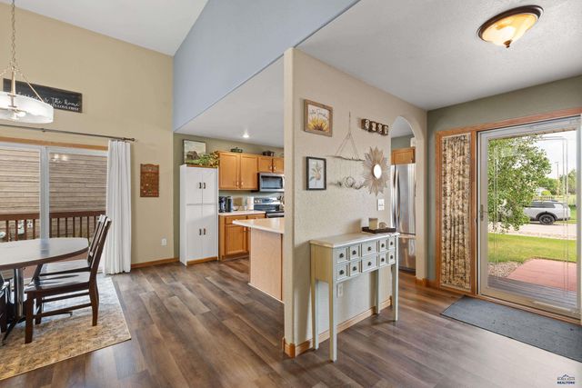 587 STEALTH LN, Box Elder, SD 57719