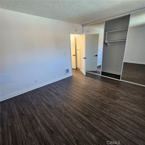 209 S Prospect Avenue 105, Redondo Beach, CA 90277