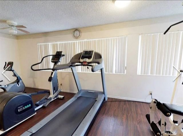 209 S Prospect Avenue 105, Redondo Beach, CA 90277