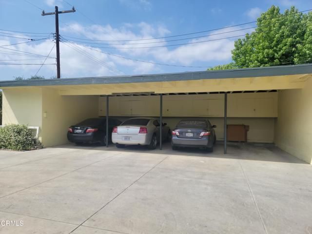 637 W Altadena Drive, Altadena, CA 91001