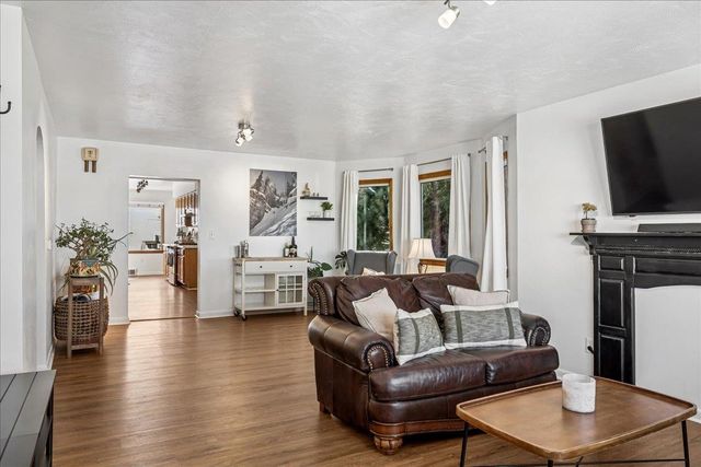 114 S 2nd Street, Montrose, CO 81401