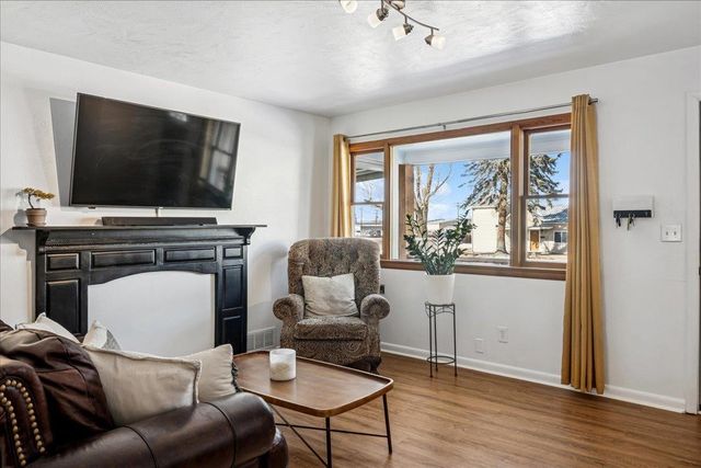 114 S 2nd Street, Montrose, CO 81401