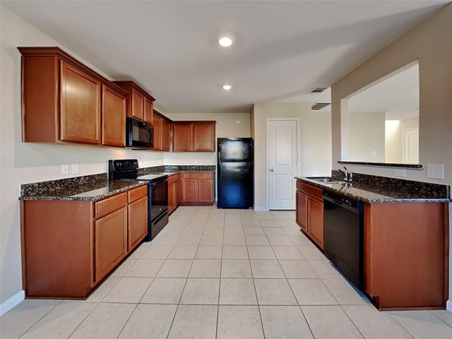 729 Totem Trail Drive, La Marque, TX 77568