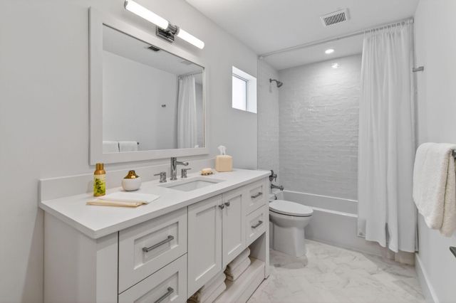 700 Lakeside Circle, North Palm Beach, FL 33408