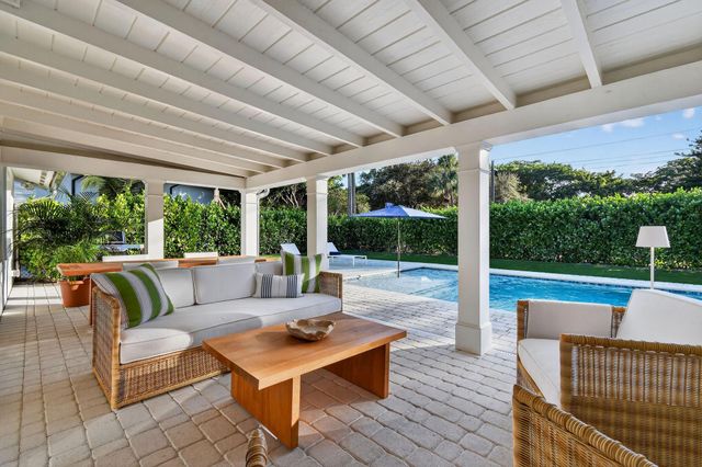 700 Lakeside Circle, North Palm Beach, FL 33408