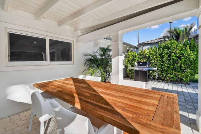 700 Lakeside Circle, North Palm Beach, FL 33408