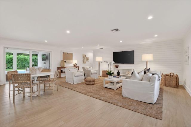 700 Lakeside Circle, North Palm Beach, FL 33408