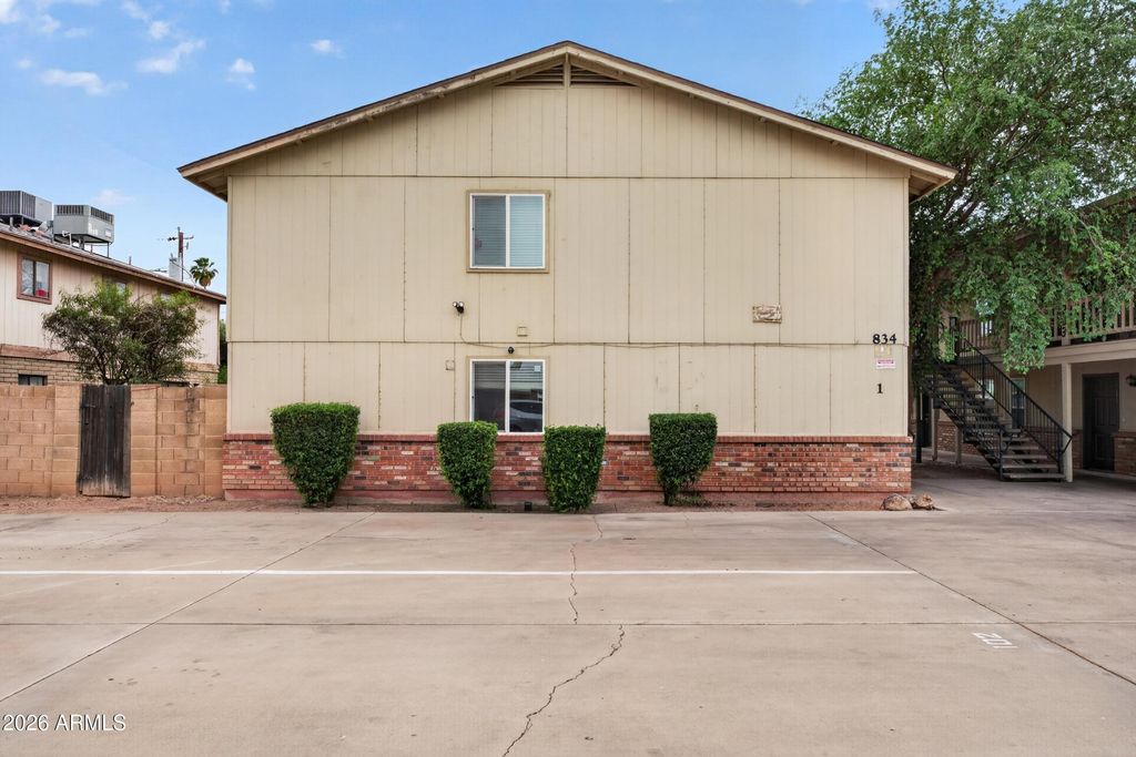 Image 4 of property listing at 834 N CHERRY -- 1, Mesa, AZ 85201