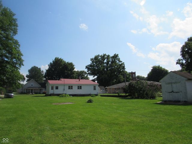 204 E Walnut Street, Waynetown, IN 47990