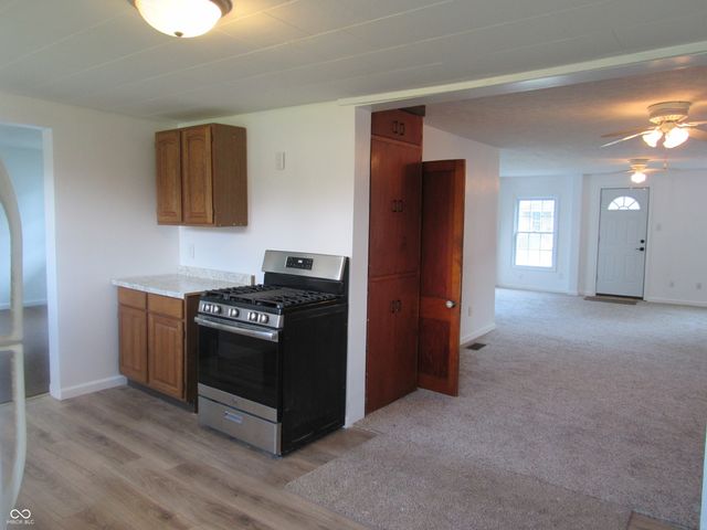 204 E Walnut Street, Waynetown, IN 47990