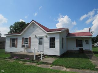 204 E Walnut Street, Waynetown, IN 47990