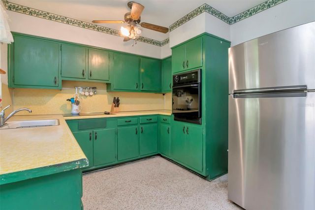 230 MILWAUKEE AVENUE, Dunedin, FL 34698