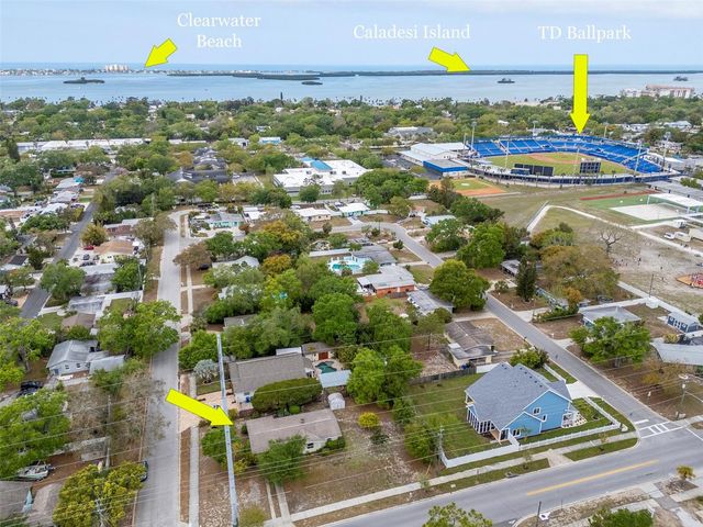 230 MILWAUKEE AVENUE, Dunedin, FL 34698