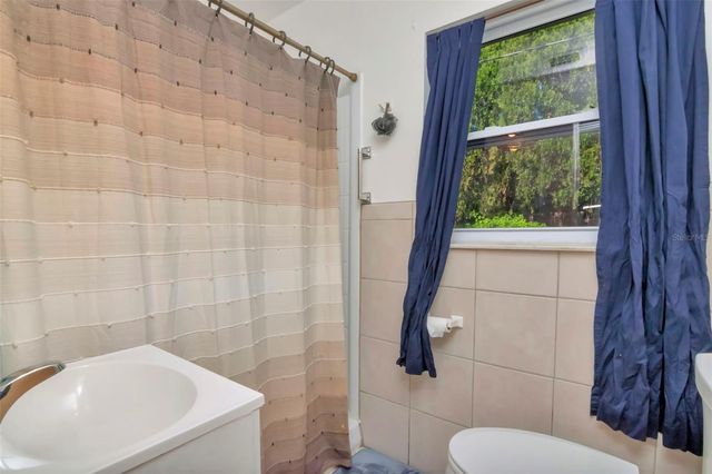 230 MILWAUKEE AVENUE, Dunedin, FL 34698