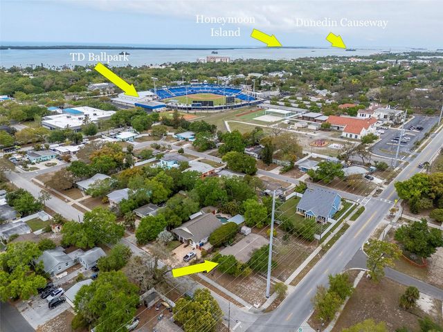 230 MILWAUKEE AVENUE, Dunedin, FL 34698