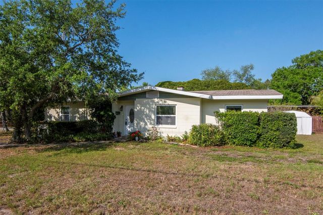 230 MILWAUKEE AVENUE, Dunedin, FL 34698