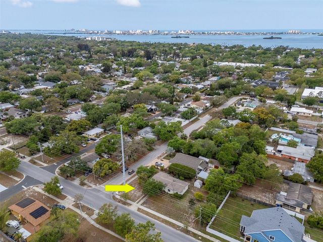 230 MILWAUKEE AVENUE, Dunedin, FL 34698