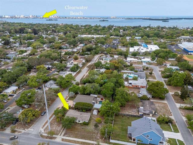 230 MILWAUKEE AVENUE, Dunedin, FL 34698