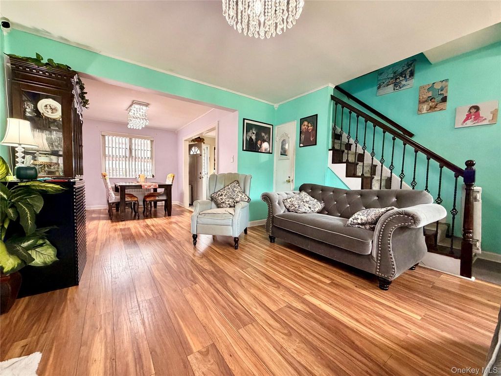 225-09 88th Avenue 415, Queens Village, NY 11427 — photo 3