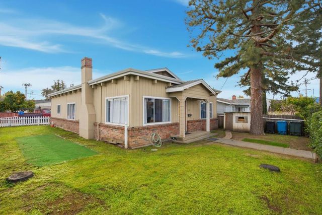 344 Buckeye Street, Redwood City, CA 94063