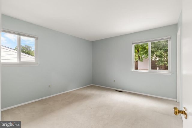 1008 JULIAN PL, Rockville, MD 20852