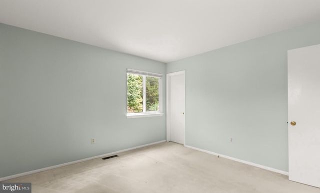 1008 JULIAN PL, Rockville, MD 20852