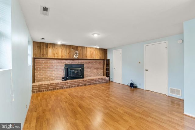 1008 JULIAN PL, Rockville, MD 20852