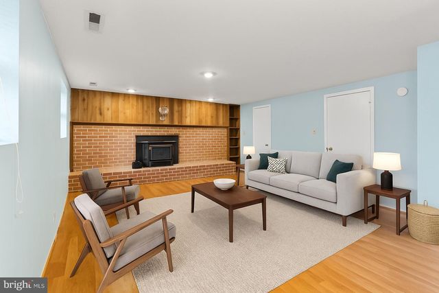 1008 JULIAN PL, Rockville, MD 20852