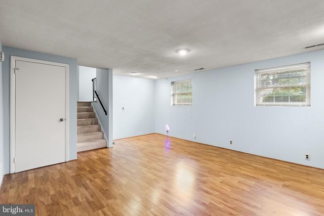 1008 JULIAN PL, Rockville, MD 20852