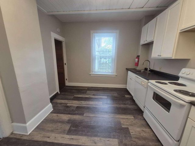 2028 W Michigan STREET, Milwaukee, WI 53233