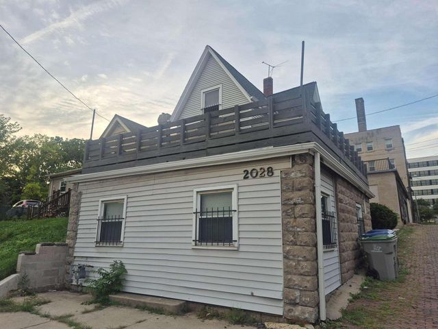 2028 W Michigan STREET, Milwaukee, WI 53233