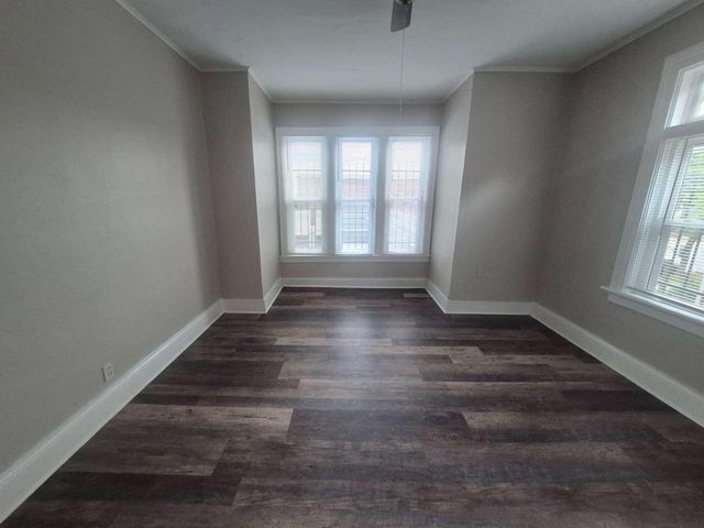 2028 W Michigan STREET, Milwaukee, WI 53233