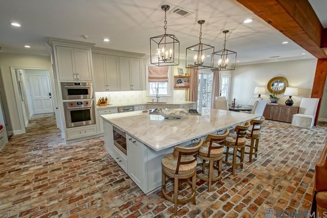 18321 N Mission Hills Ave, Baton Rouge, LA 70810