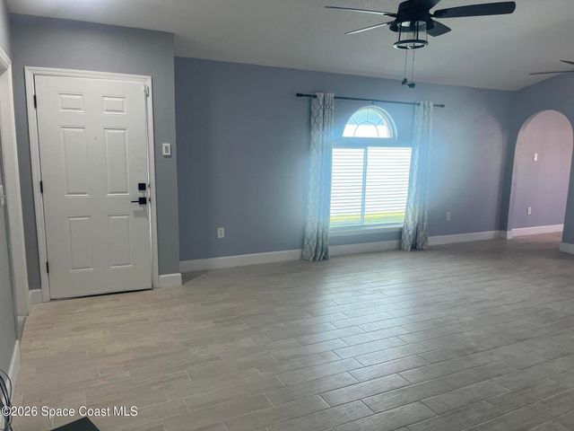 2226 Redwood Circle NE, Palm Bay, FL 32905